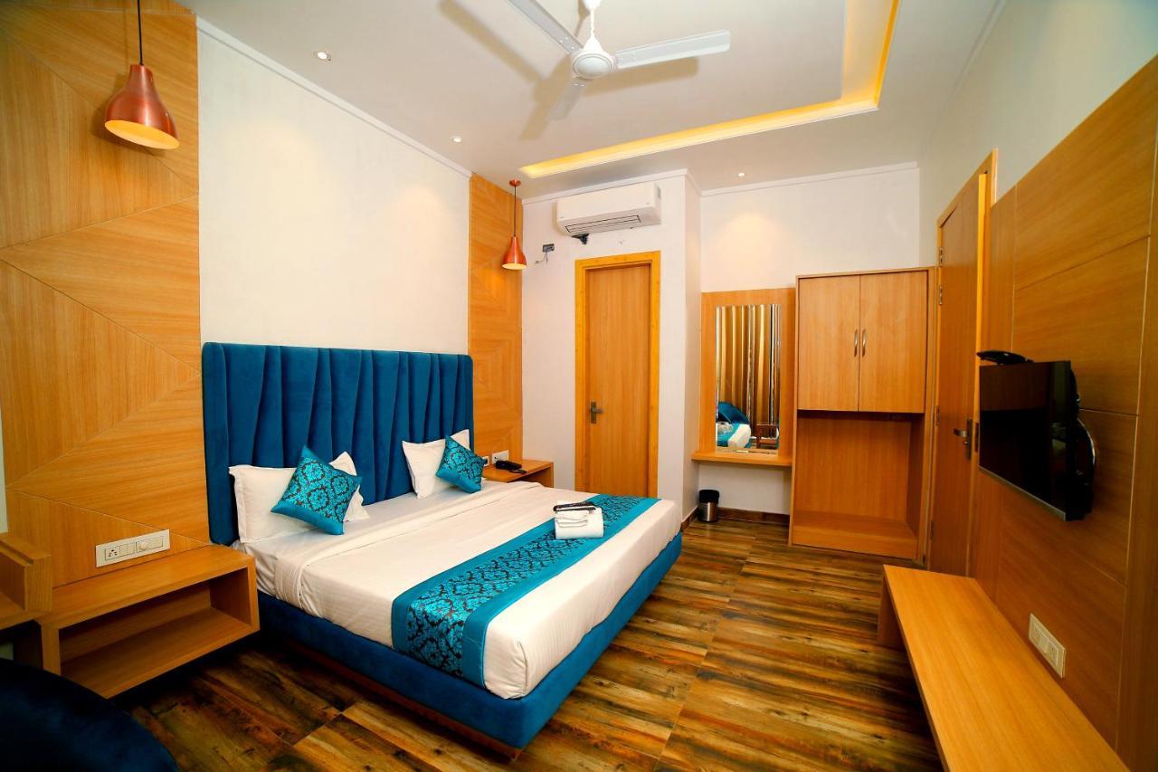 Hotel Diamond View Amritsar Exterior photo