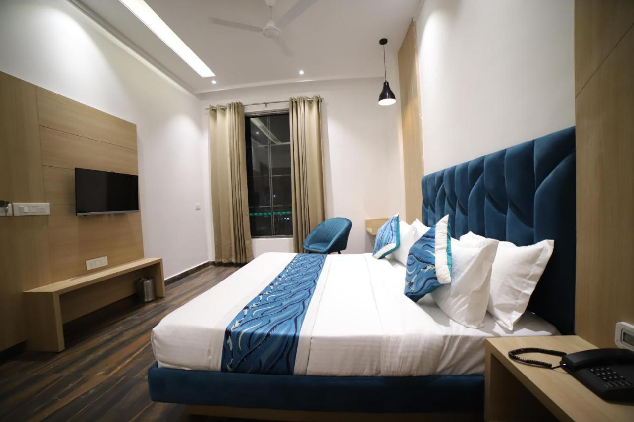 Hotel Diamond View Amritsar Exterior photo