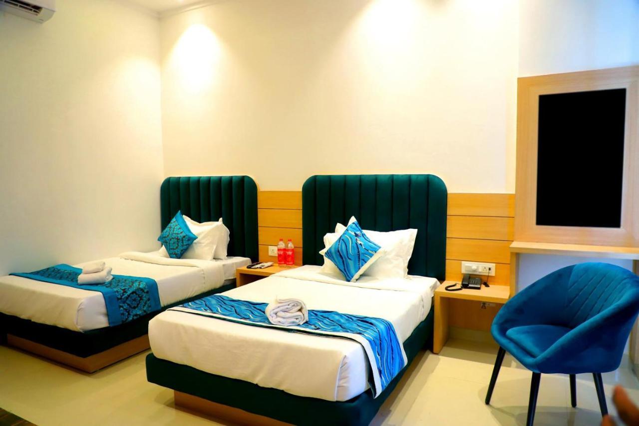 Hotel Diamond View Amritsar Exterior photo