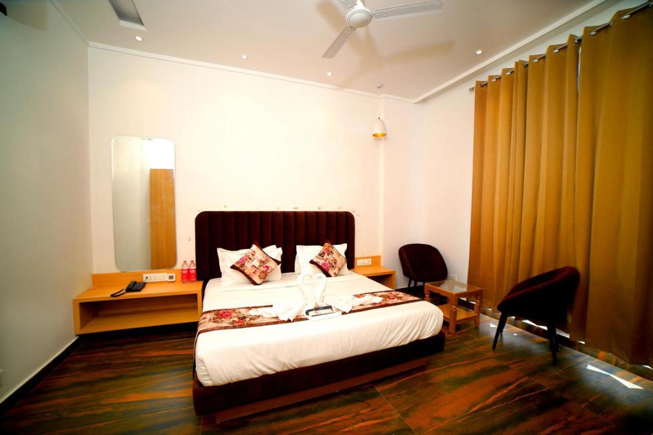 Hotel Diamond View Amritsar Exterior photo